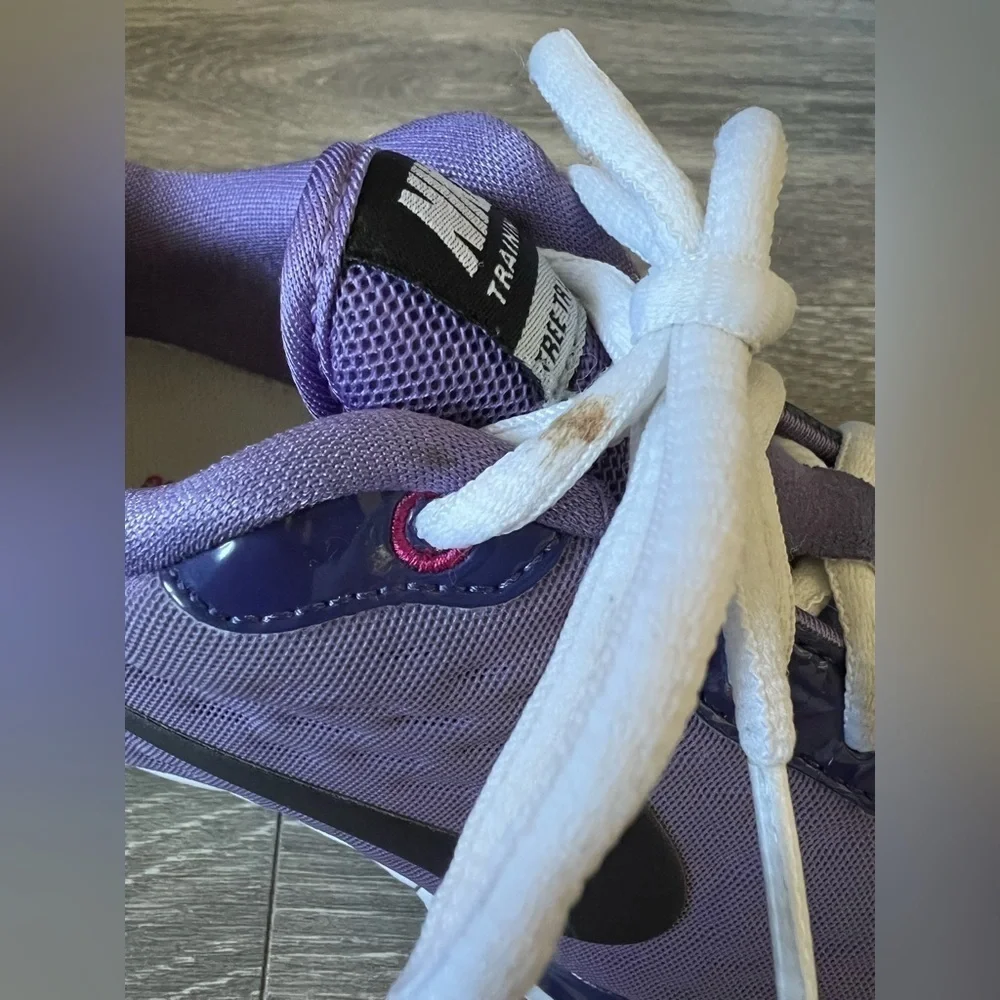 Nike Free TR Luxe 2.0 Purple and Pink Sneakers. Size 8.5